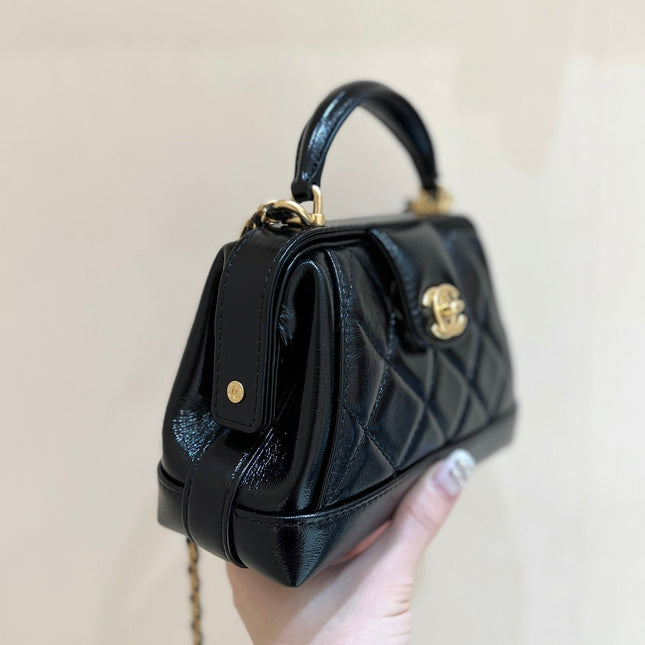 CHANEL TOP HANDLE BAG 18 IN BLACK OIL-WAX LAMBSKIN GOLD HARDWARE