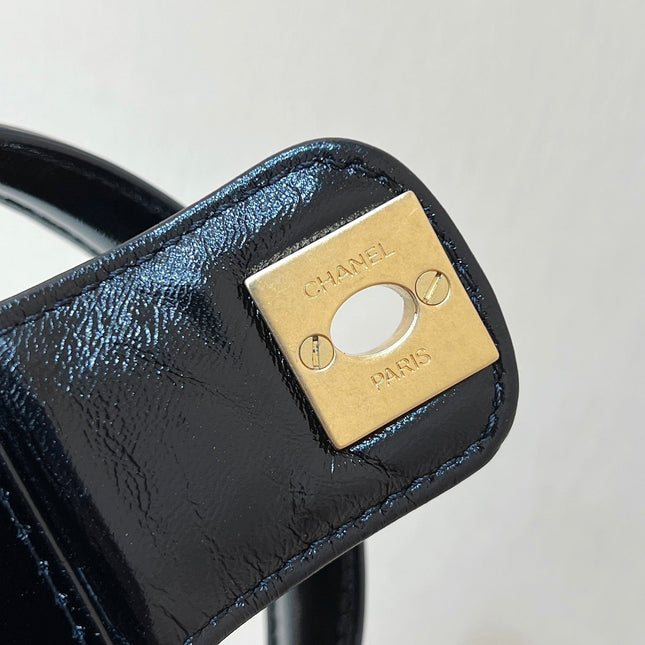 CHANEL TOP HANDLE BAG 18 IN BLACK OIL-WAX LAMBSKIN GOLD HARDWARE