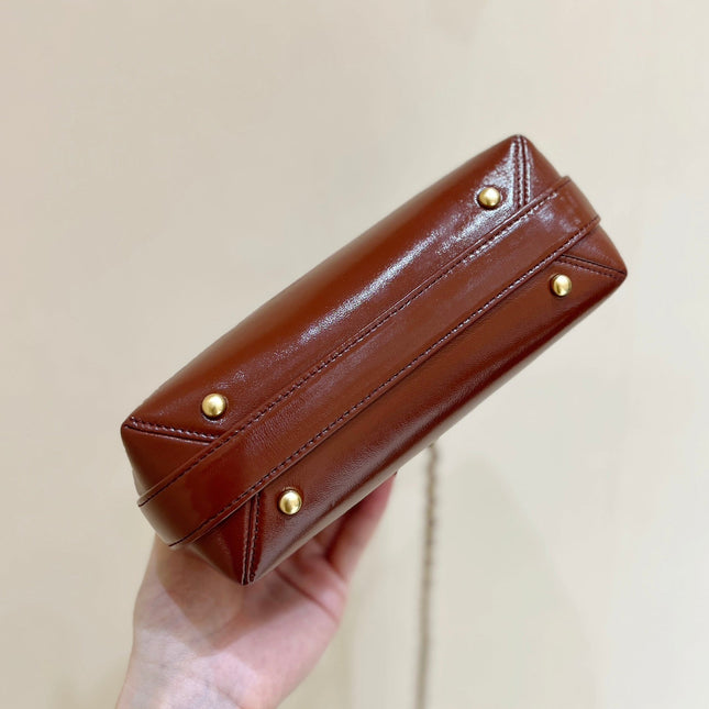 CHANEL TOP HANDLE BAG 18 IN BROWN OIL-WAX LAMBSKIN GOLD HARDWARE
