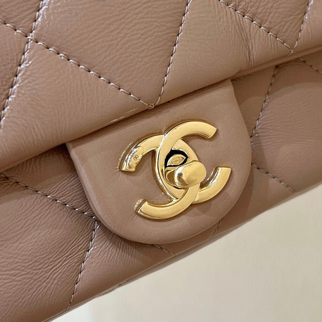 FLAP BAG WITH TOP HANDLE 19 IN BROWN LAMBSKIN GOLD HARDWARE