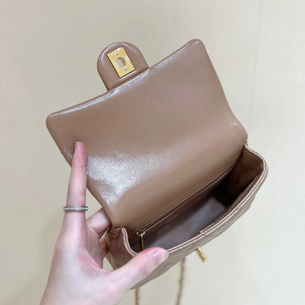FLAP BAG WITH TOP HANDLE 19 IN BROWN LAMBSKIN GOLD HARDWARE