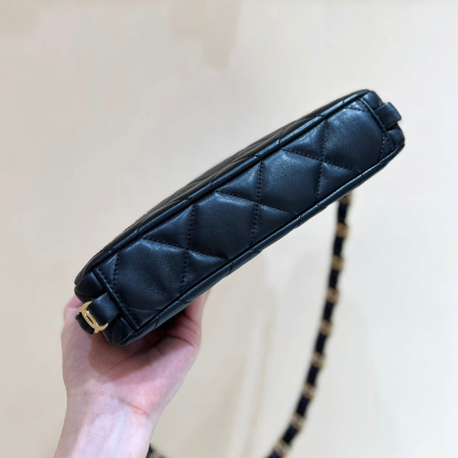 CHANEL HOBO 24 IN BLACK LAMBSKIN GOLD HARDWARE