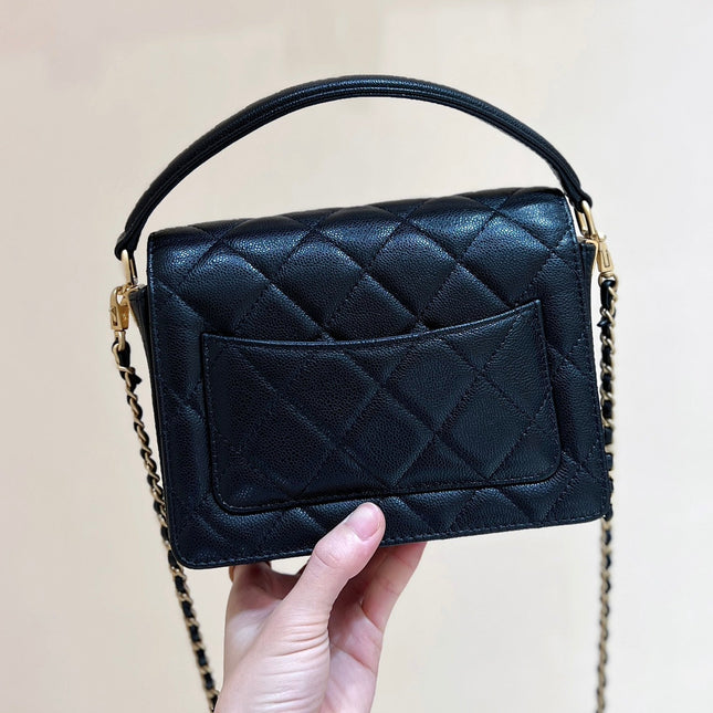 RETRO STYLE FLAP BAG 19 IN BLACK GRAINED CALFSKIN GOLD HARDWARE