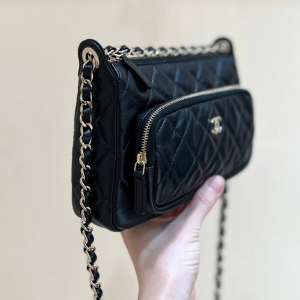 QUILTED SHOULDER BAG 21 IN BLACK LAMBSKIN WITH GOLD METALLIC
