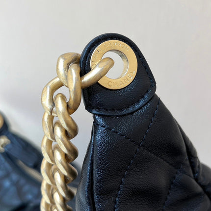 CHANEL QUILTED HOBO CARGO BAG 35 IN BLACK CALFSKIN GOLD CHAIN