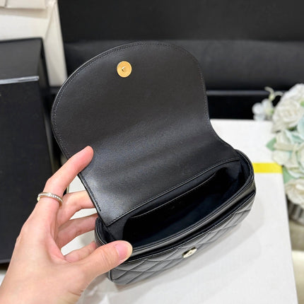 QUILTED TOP HANDLE BAG 16 IN BLACK LAMBSKIN GOLD HARDWARE