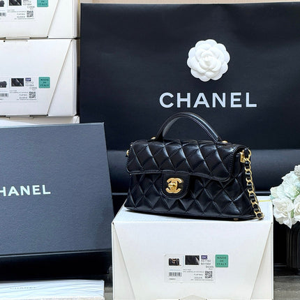 QUILTED FLAP BAG WITH HANDLE 20 IN BLACK LAMBSKIN GOLD PLATED METAL