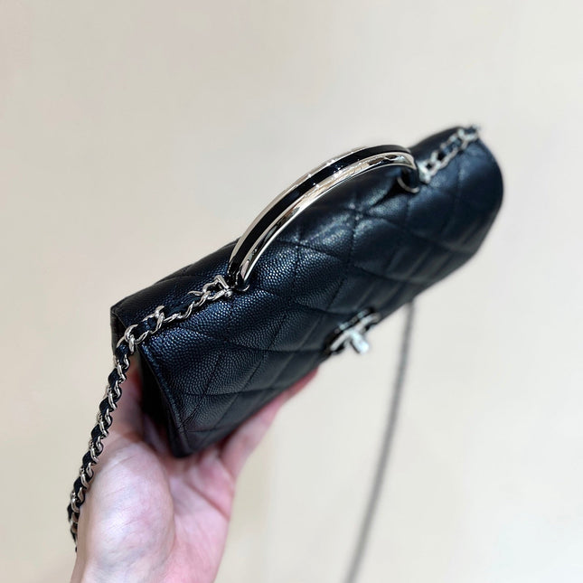 FLAP BAG WITH SILVER-TONE HANDLE 18 IN BLACK LAMBSKIN
