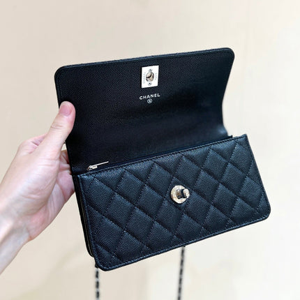 FLAP BAG WITH SILVER-TONE HANDLE 18 IN BLACK LAMBSKIN