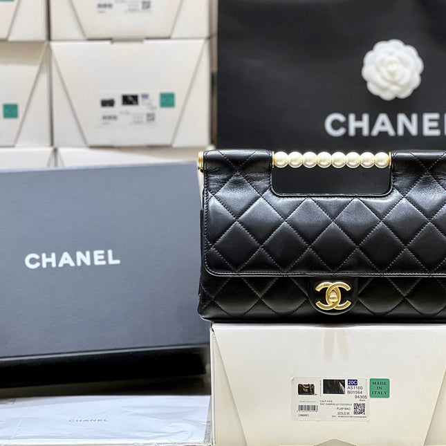 PEARL TOP HANDLE BAG 25 IN BLACK LAMBSKIN GOLD HARDWARE