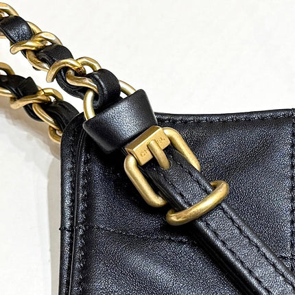 MEDIUM MAXI SHOPPING BAG 47 IN BLACK CALFSKIN GOLD-TONE METAL