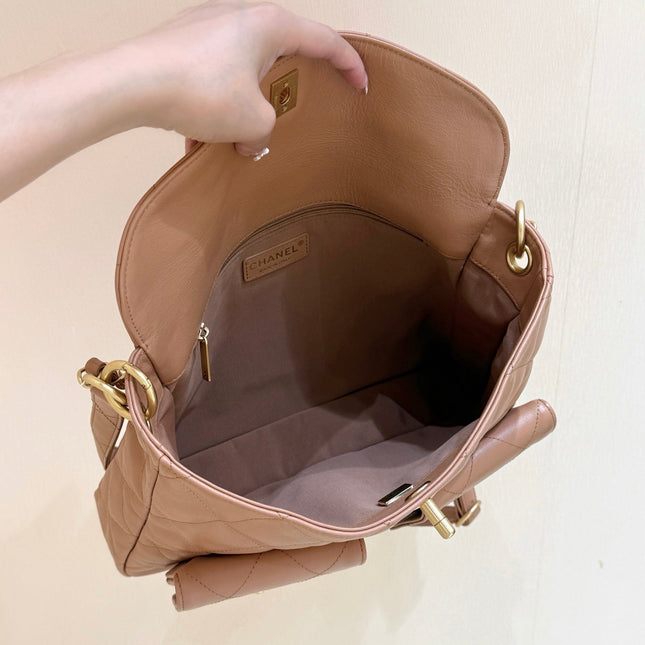 CHANEL 25S HIPPIE HOBO POSTMAN BAG 30 IN WARM TAUPE CALFSKIN GOLD HARDWARE