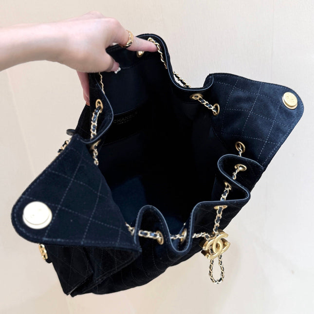 CC 25 HANDBAG 40 IN BLACK SUEDE GOLD HARDWARE