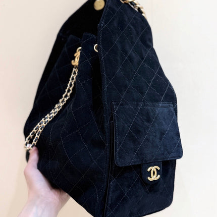 CC 25 HANDBAG 40 IN BLACK SUEDE GOLD HARDWARE