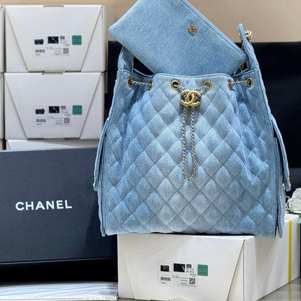 CC 25 HANDBAG 40 IN BLUE DENIM GOLD HARDWARE