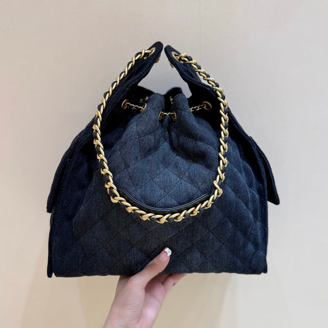 CC 25 HANDBAG 40 IN DARK BLUE DENIM GOLD HARDWARE