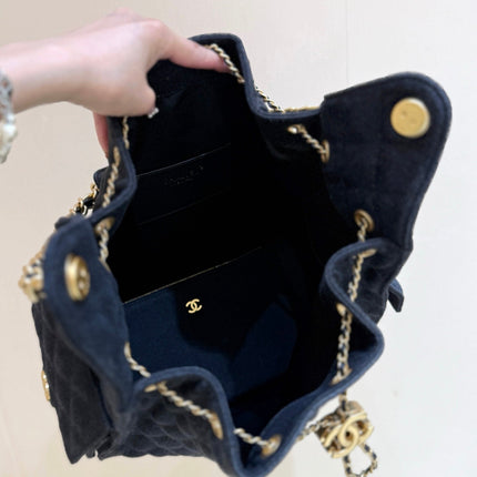 CC 25 HANDBAG 40 IN DARK BLUE DENIM GOLD HARDWARE