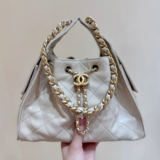 CC 25 HANDBAG IN CREAM 30 GRAINED CALFSKIN GOLD HARDWARE