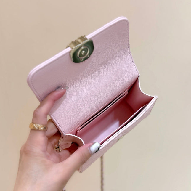 QUILTED FLAP BAG WITH HANDLE 18 IN BABY PINK LAMBSKIN GOLD HARDWARE