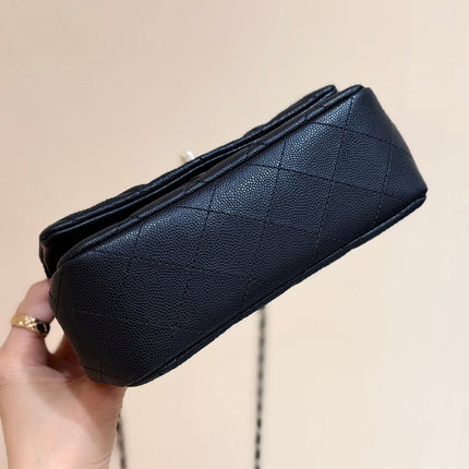 CHANEL 25S COCO CRUSH HANDLE 18 IN BLACK CALFSKIN GOLD HARDWARE