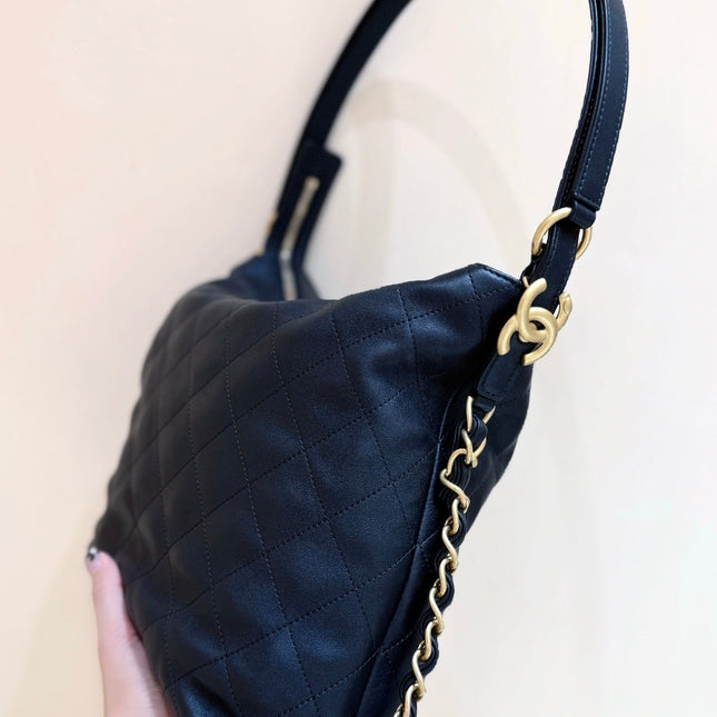CHANEL 25S LARGE MAXIUM OLD HOBO BAG 34 IN BLACK CALFSKIN
