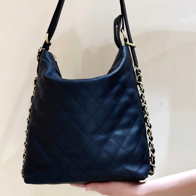 CHANEL 25S MEDIUM MAXIUM OLD HOBO BAG 33 IN BLACK CALFSKIN