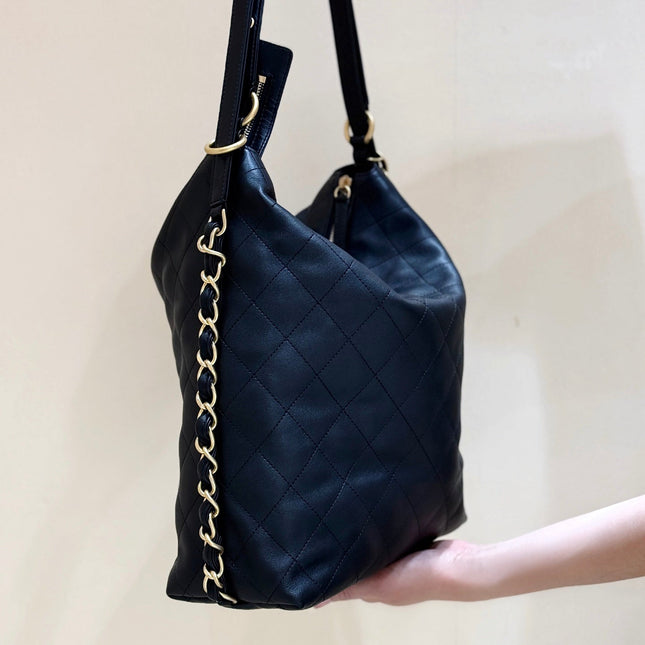 CHANEL 25S MEDIUM MAXIUM OLD HOBO BAG 33 IN BLACK CALFSKIN
