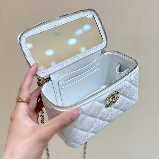 CHANEL 25S COCO CRUSH 17 IN WHITE CALFSKIN GOLD HARDWARE