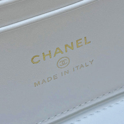 CHANEL 25S COCO CRUSH 17 IN WHITE CALFSKIN GOLD HARDWARE