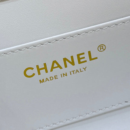 CHANEL 25S COCO CRUSH HANDLE 18 IN WHITE CALFSKIN GOLD HARDWARE