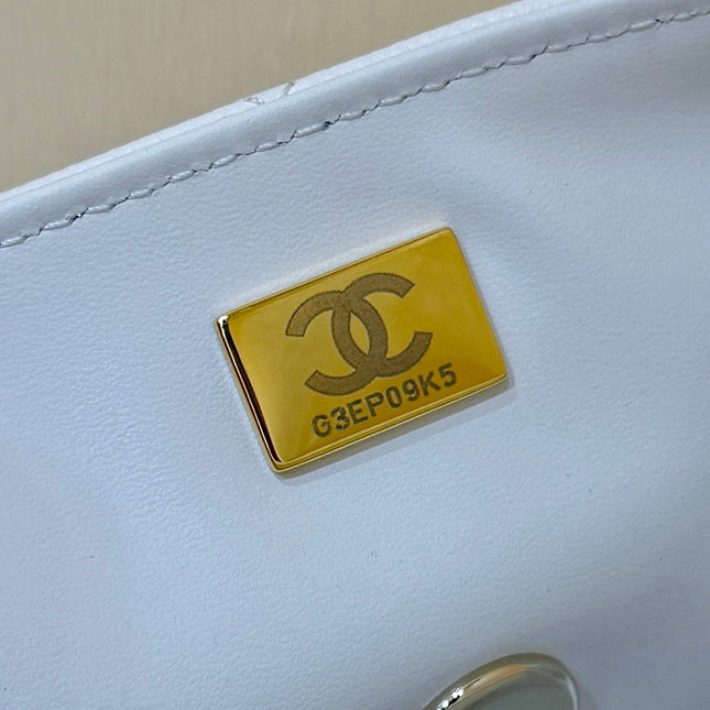 CHANEL 25S COCO CRUSH HANDLE 18 IN WHITE CALFSKIN GOLD HARDWARE