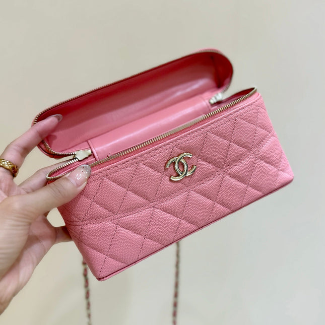 VANITY CASE 19 IN CONTESSA PINK CALFSKIN GOLD-TONE METALLIC