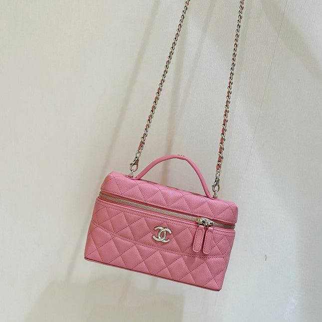 VANITY CASE 19 IN CONTESSA PINK CALFSKIN GOLD-TONE METALLIC