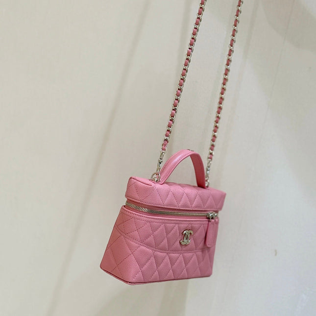 VANITY CASE 19 IN CONTESSA PINK CALFSKIN GOLD-TONE METALLIC