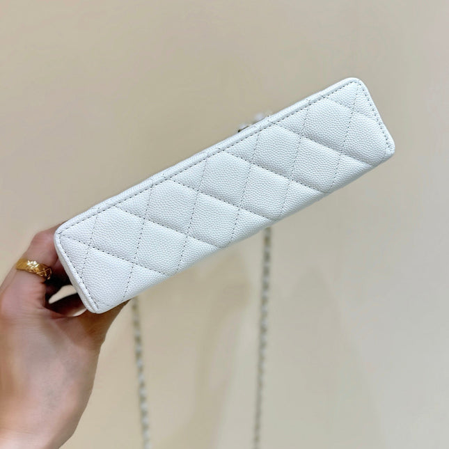 STRASS VANITY QUILTED CASE 19 IN WHITE CALFSKIN WITH GOLD METALLIC