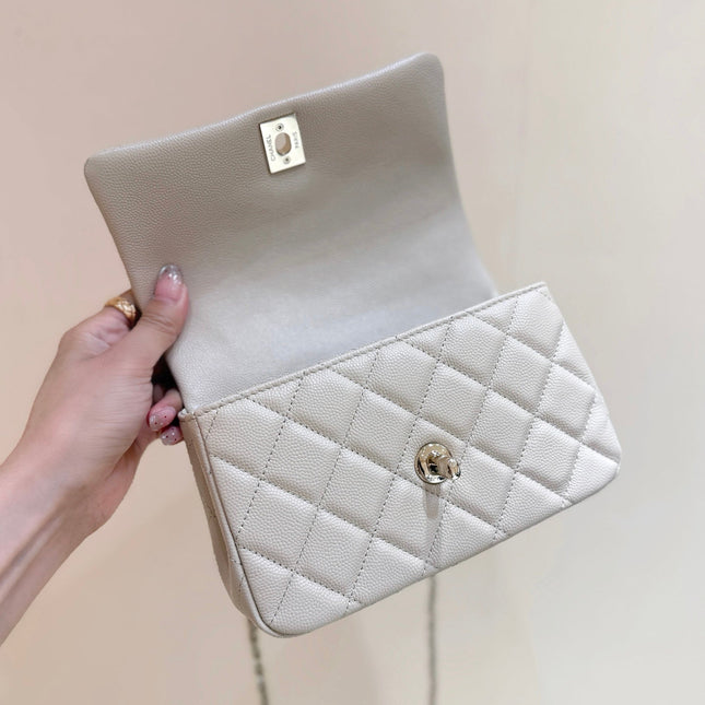 CHANEL 25S COCO CRUSH HANDLE 18 IN NUDE CALFSKIN GOLD HARDWARE