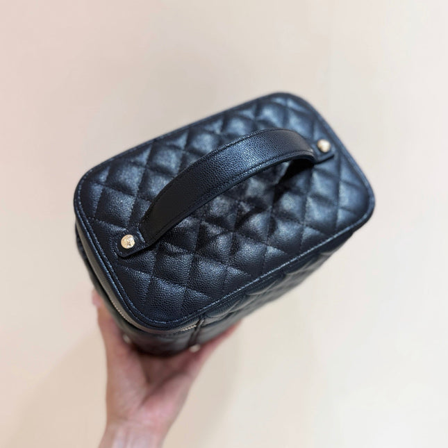 CHANEL 25S VANITY TOP HANDLE CASE 21 IN BLACK CALFSKIN