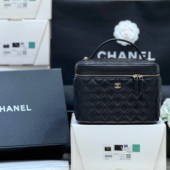 CHANEL 25S VANITY TOP HANDLE CASE 21 IN BLACK CALFSKIN