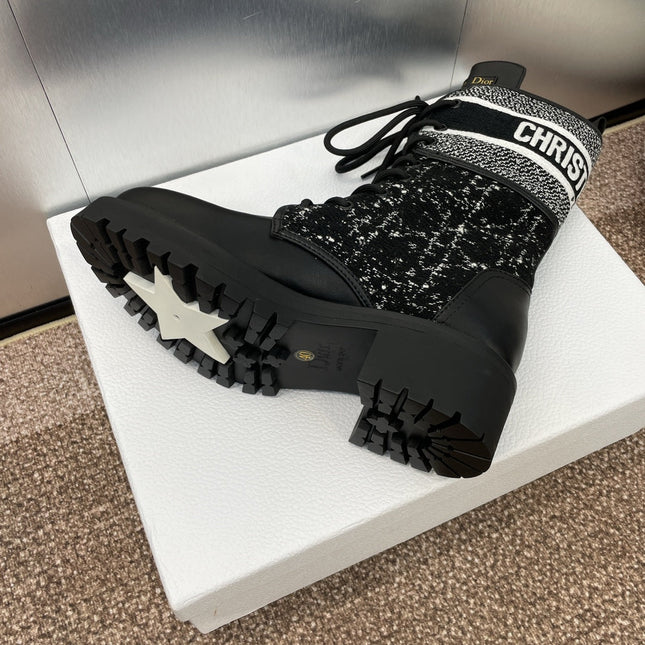 DIOR 25S D-MAJOR ANKLE BOOT 45MM IN BLACK AND WHITE CANNAGE TWEED AND BLACK CALFSKIN