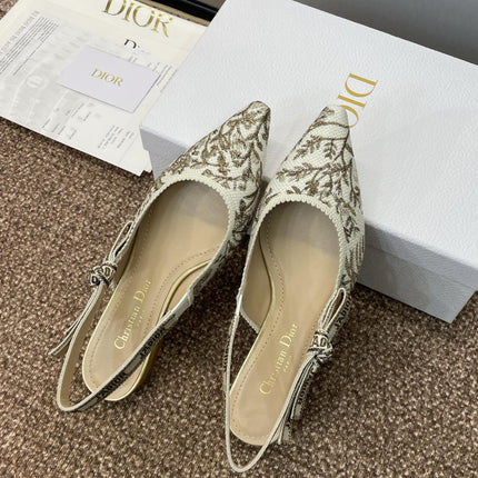 J'ADIOR SLINGBACK PUMP WHITE AND GOLD-TONE MILLEFIORI JACQUARD