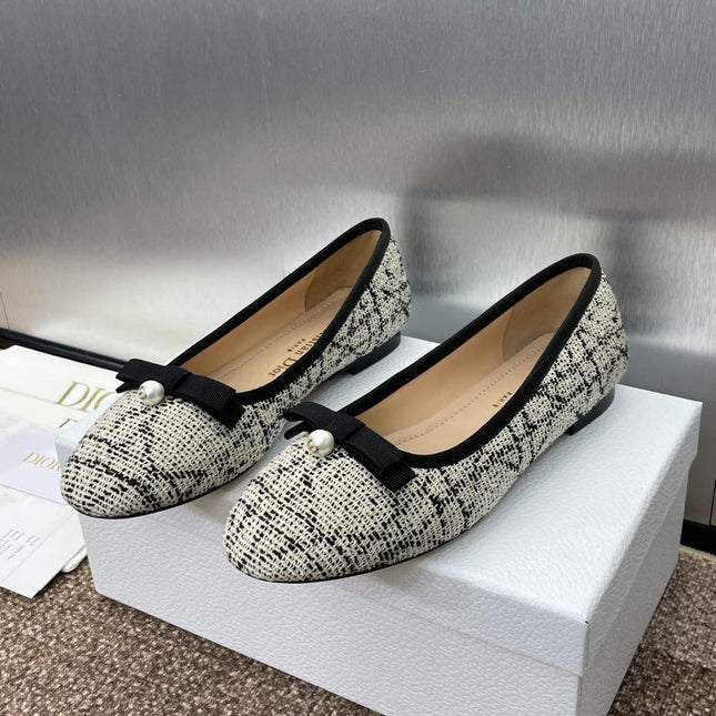 BALLET FLAT IN WHITE MIX BLACK EMBROIDERED CANNAGE TWEED