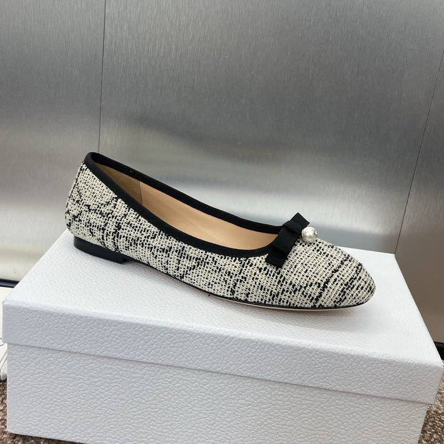 BALLET FLAT IN WHITE MIX BLACK EMBROIDERED CANNAGE TWEED