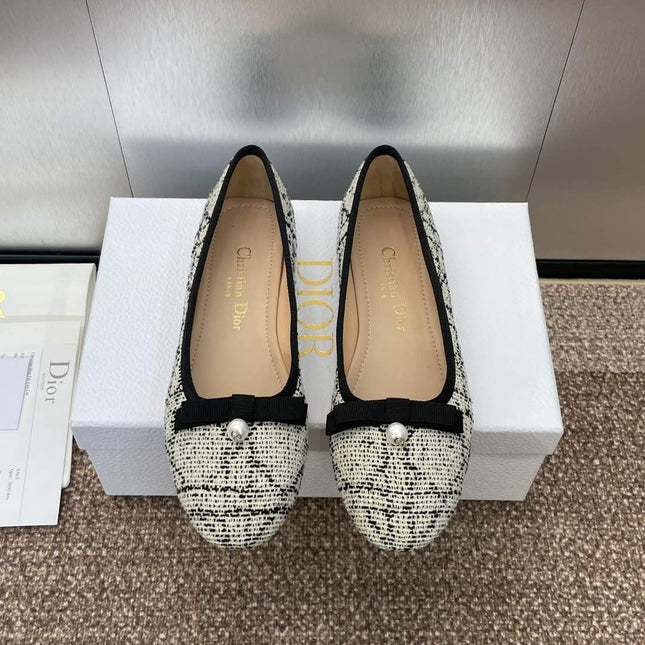 BALLET FLAT IN WHITE MIX BLACK EMBROIDERED CANNAGE TWEED