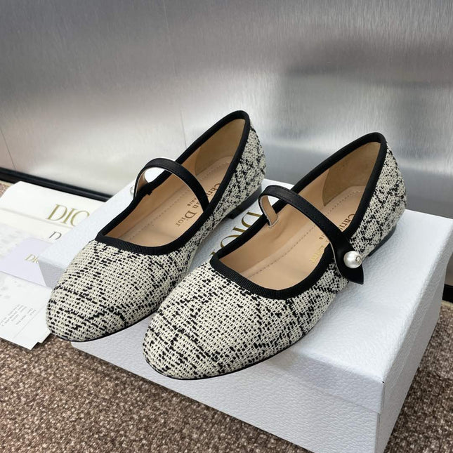 D-RAMOUR BALLET FLATS IN WHITE MIX BLACK EMBROIDERED CANNAGE TWEED