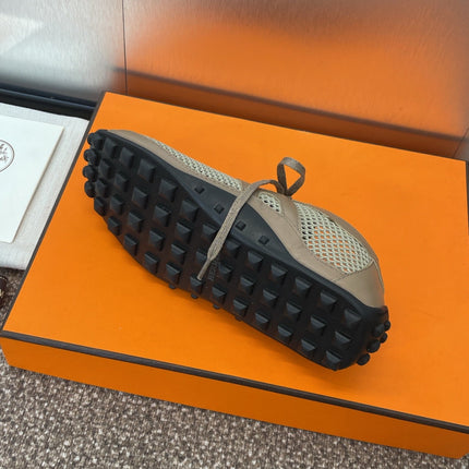 KIGA SNEAKER IN MOCHA BROWN CROCHET KNIT AND CALFSKIN