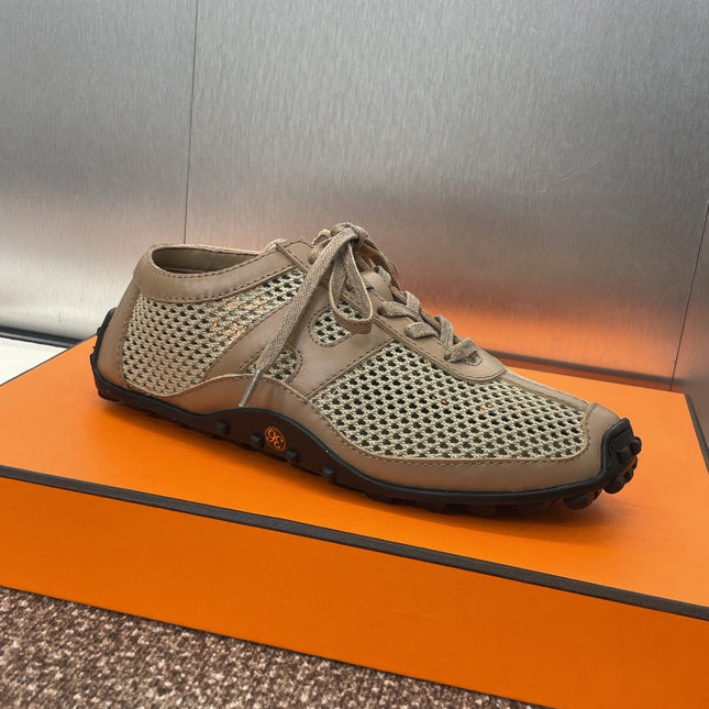 KIGA SNEAKER IN MOCHA BROWN CROCHET KNIT AND CALFSKIN