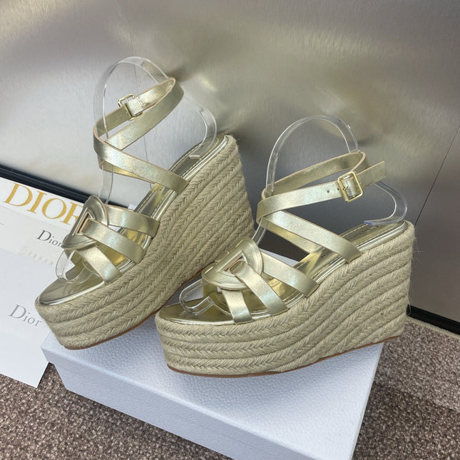 D-CLUB 25S HIGH HEEL WEDGE 100MM IN GOLD GLOSSY CALFSKIN RAFFIA SOLE