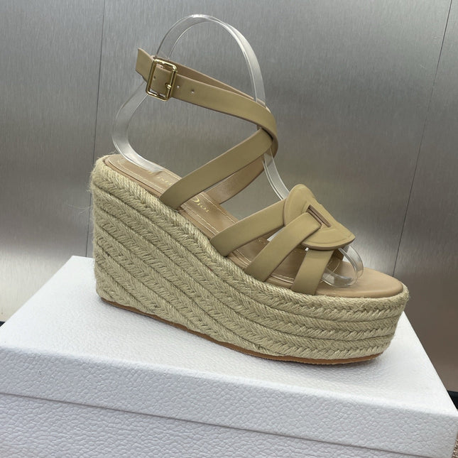 D-CLUB 25S HIGH HEEL WEDGE 100MM IN GOLDEN BEIGE CALFSKIN RAFFIA SOLE