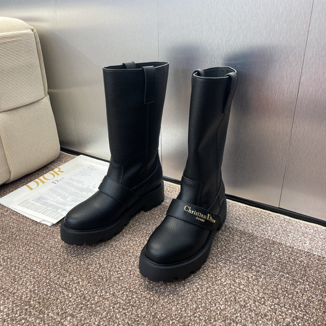 DIOR 25S D-QUEST BOOT 45MM IN BLACK GRAINED CALFSKIN
