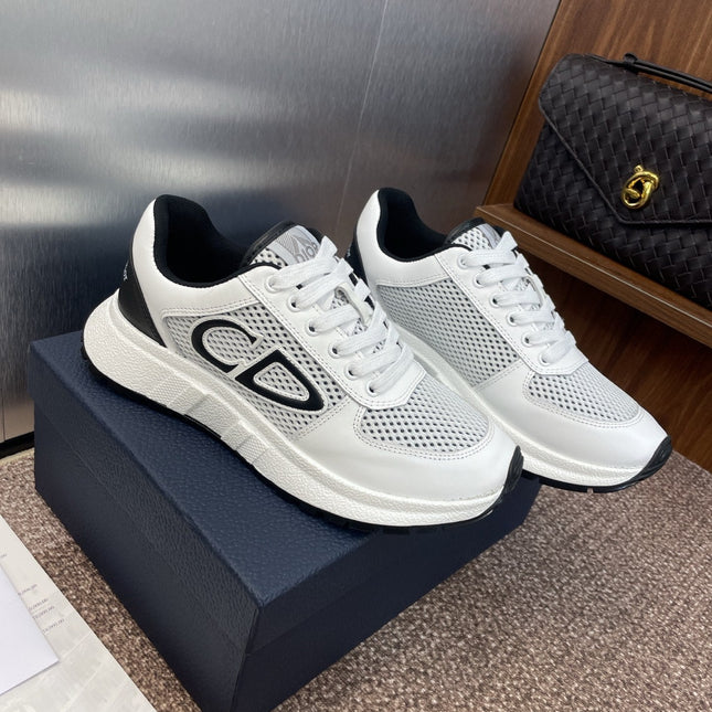 DIOR 25S D-RUN'N COUPLE SNEAKERS IN WHITE BLACK CALFSKIN AND MESH